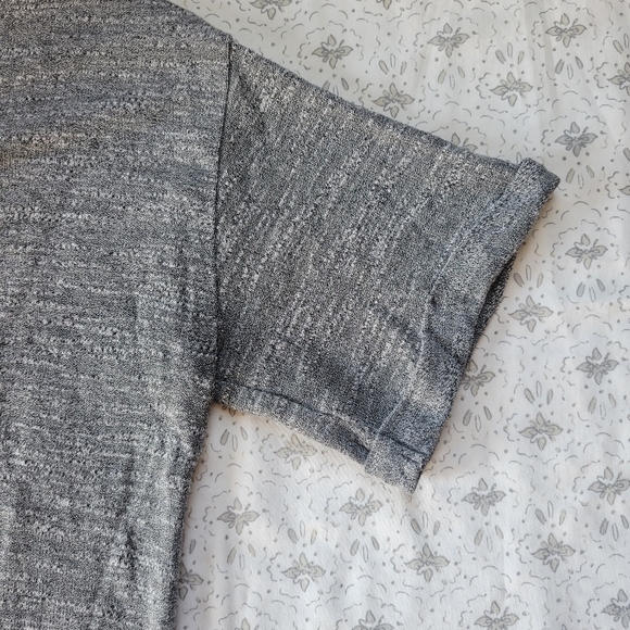 Mudd V Cut High-Low - Picture 3 of 5